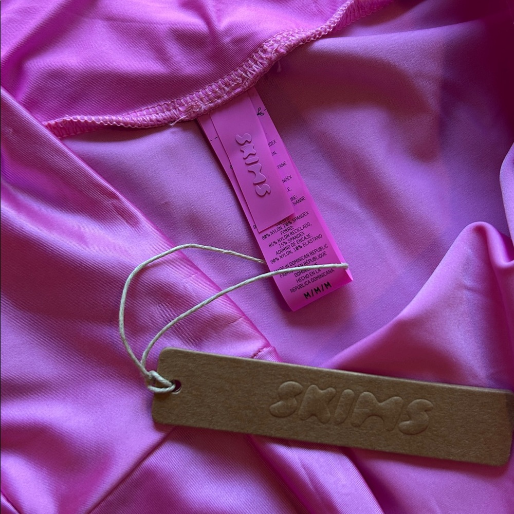 SKIMS Pink Maxi Slip Skirt with Orange Lace Side Panel - Picture 4 of 8